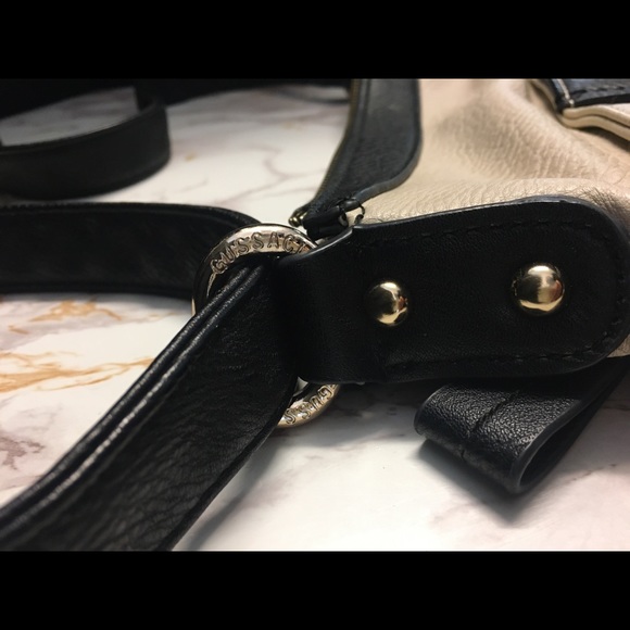 Authentic Gorgeous GUSSACI Leather Bag - Picture 6 of 14